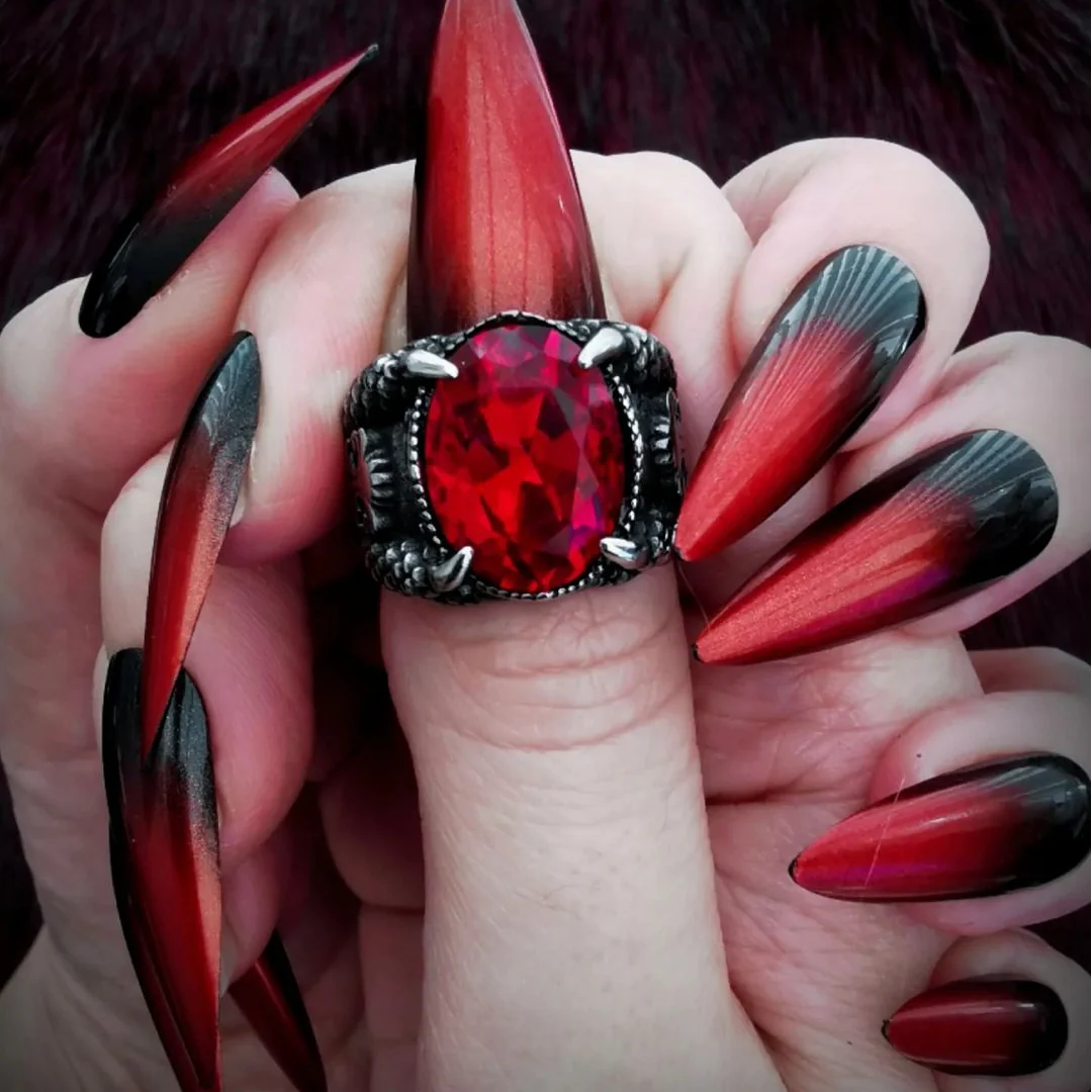 10496-dragon-claw-gem-stainless-steel-ring-3.webp Dragon Claw Gem Stainless Steel Ring
