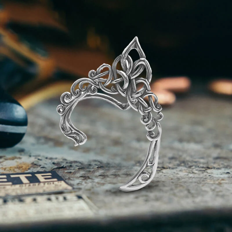 10634-vintage-knot-stainless-steel-elf-ear-cuff-3.webp Vintage Knot Stainless Steel Elf Ear Cuff