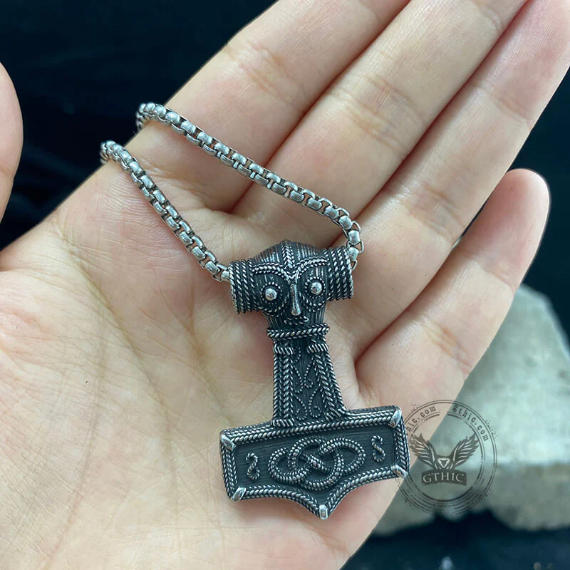 10642-celtic-knot-thor-s-hammer-stainless-steel-pendant-4.webp Celtic Knot Thor’s Hammer Stainless Steel Pendant