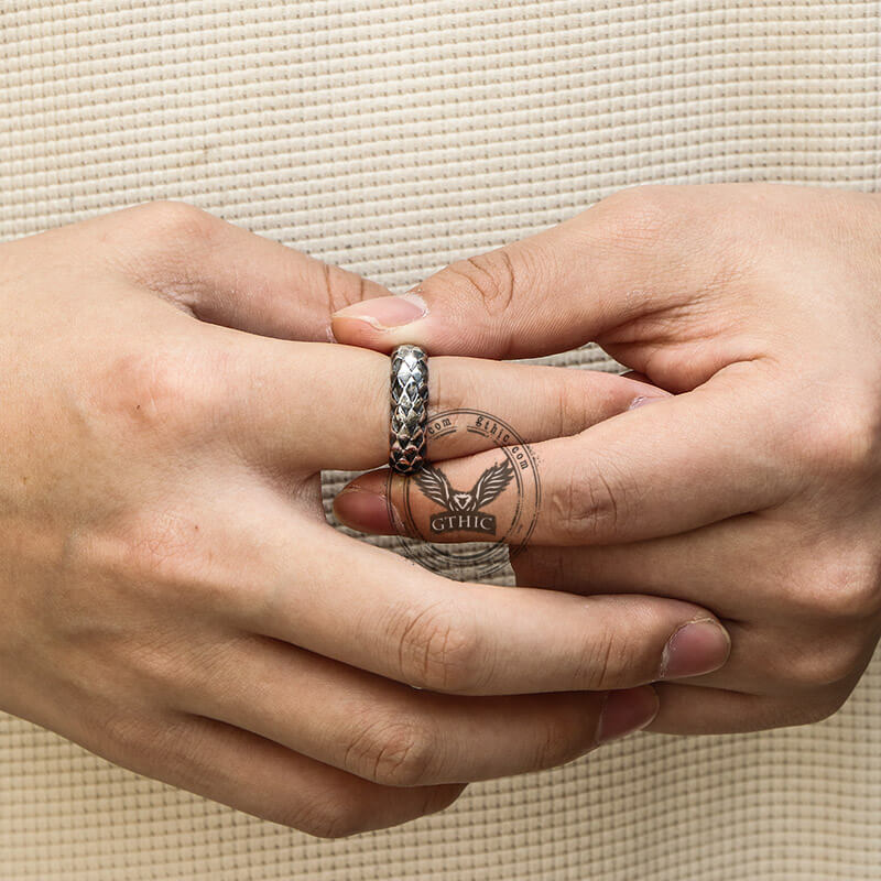 11331-retro-snake-scale-stainless-steel-ring-2.jpg Retro Snake Scale Stainless Steel Ring