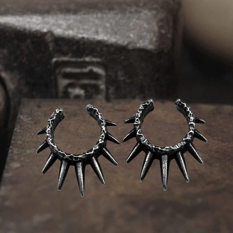 11381-punk-rivets-stainless-steel-skull-ear-cuffs-2.webp Punk Rivets Stainless Steel Skull Ear Cuffs