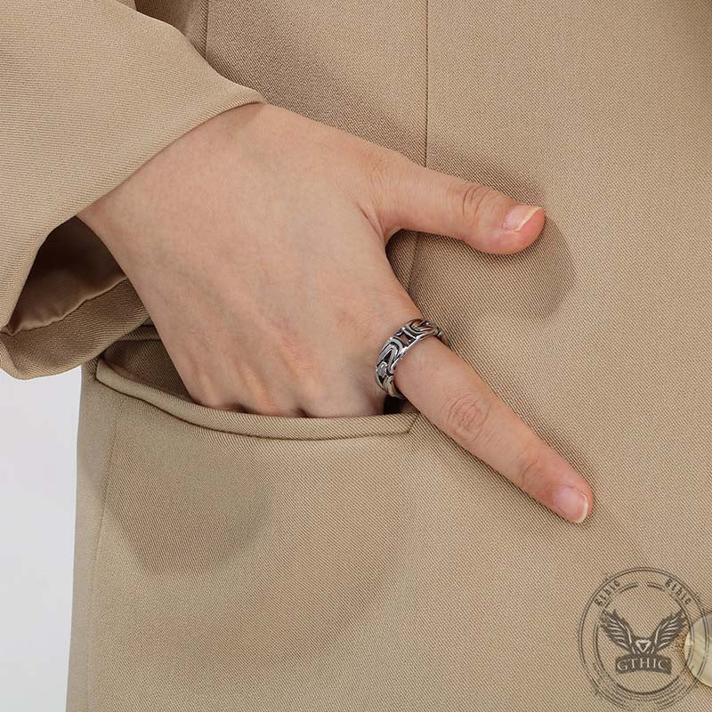13741-simple-v-shaped-emperor-chain-couple-stainless-steel-ring-2.jpg Simple V-shaped Emperor Chain Couple Stainless Steel Ring