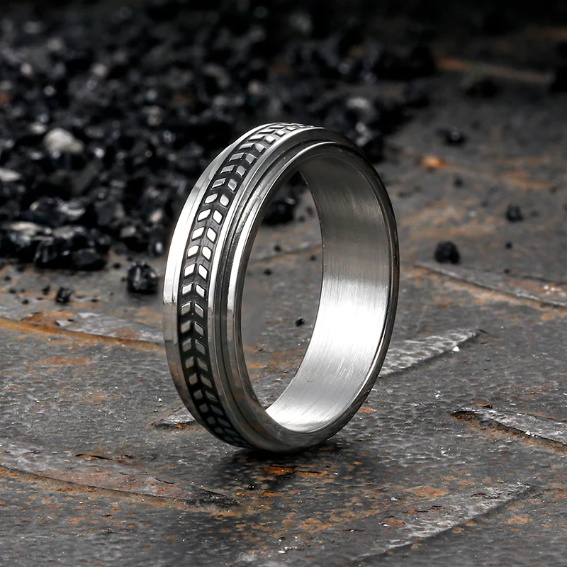 14304-olive-leaf-stainless-steel-spinner-ring-1.webp Olive Leaf Stainless Steel Spinner Ring