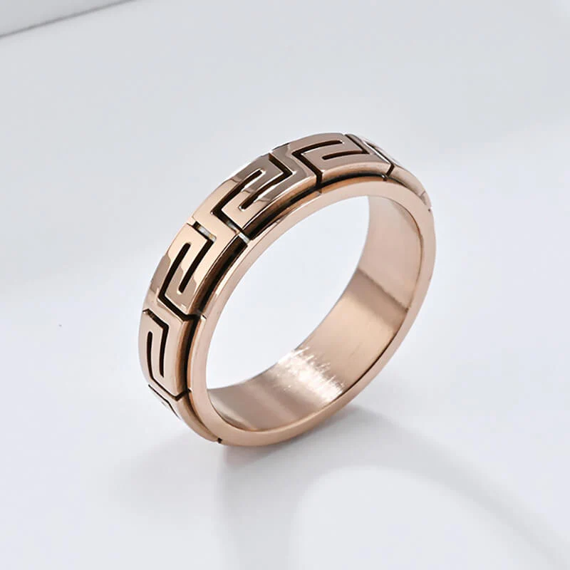 Minimalist Great Wall Pattern Stainless Steel Spinner Ring