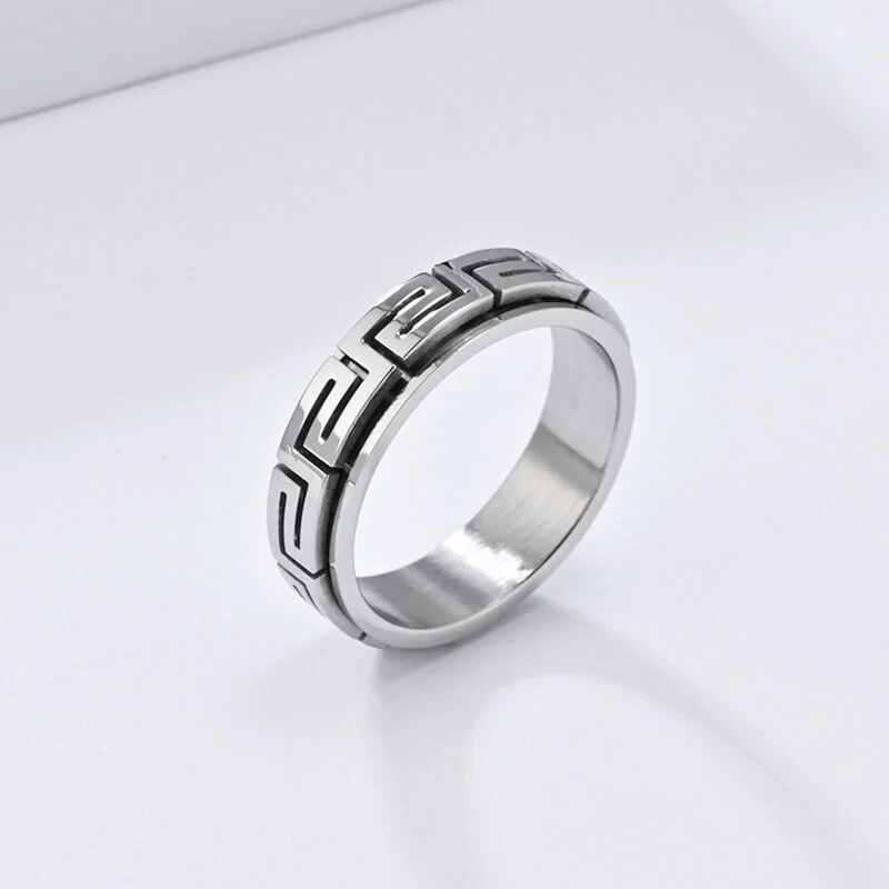 Minimalist Great Wall Pattern Stainless Steel Spinner Ring