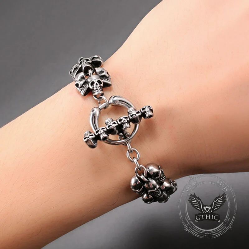 15852-gothic-skull-domineering-stainless-steel-bracelet-2.webp Gothic Skull Domineering Stainless Steel Bracelet