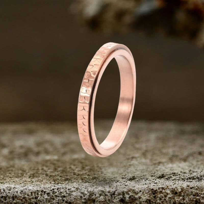 Fashionable Hammered Stainless Steel Spinner Ring