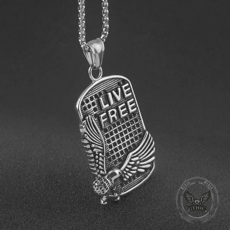 17298-punk-eagle-live-free-square-stainless-steel-pendant-10.webp Punk Eagle Live Free Square Stainless Steel Pendant