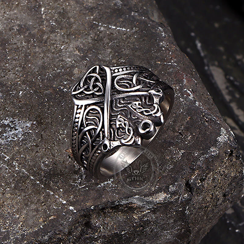 17742-vintage-double-axe-celtic-knot-stainless-steel-viking-ring-4.webp Vintage Double Axe Celtic Knot Stainless Steel Viking Ring
