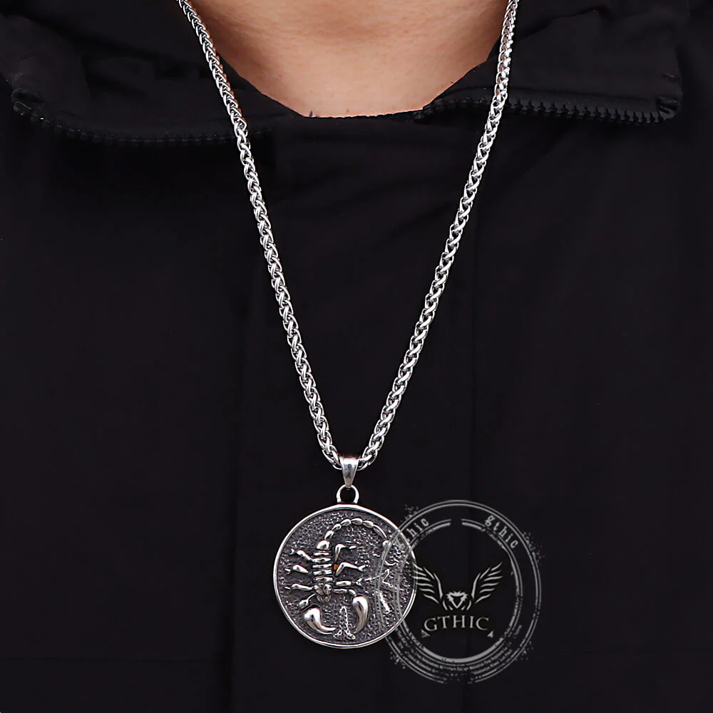 Retro Scorpion Stainless Steel Animal Round Pendant