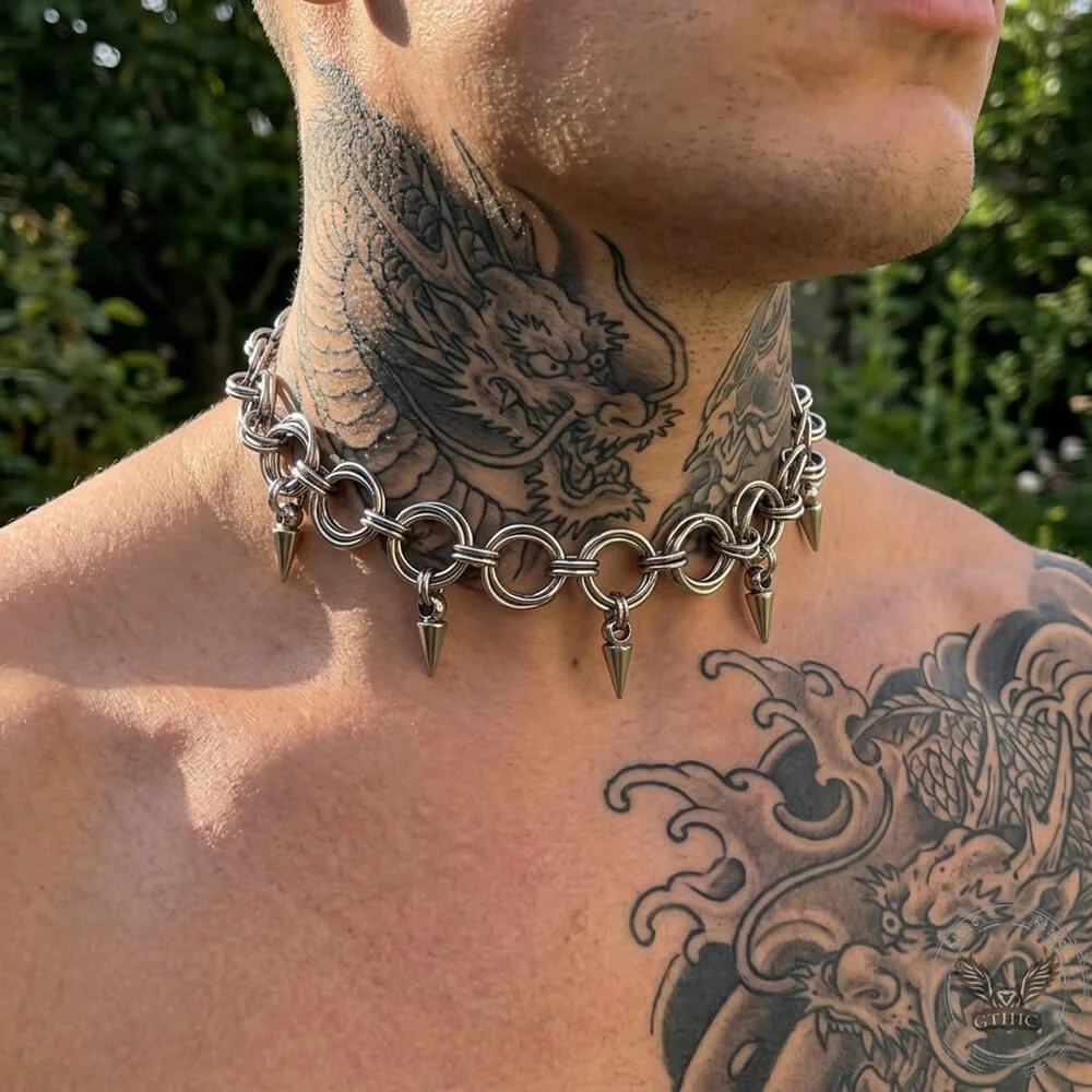 19265-punk-interlocking-studded-stainless-steel-clavicle-necklace-1.webp Punk Interlocking Studded Stainless Steel Clavicle Necklace