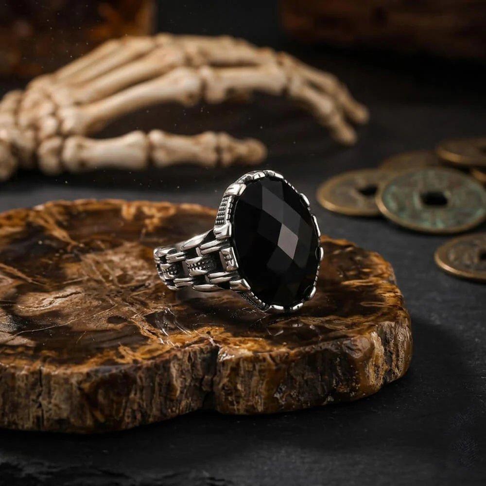 Vintage Chain Black Gemstone Stainless Steel Ring