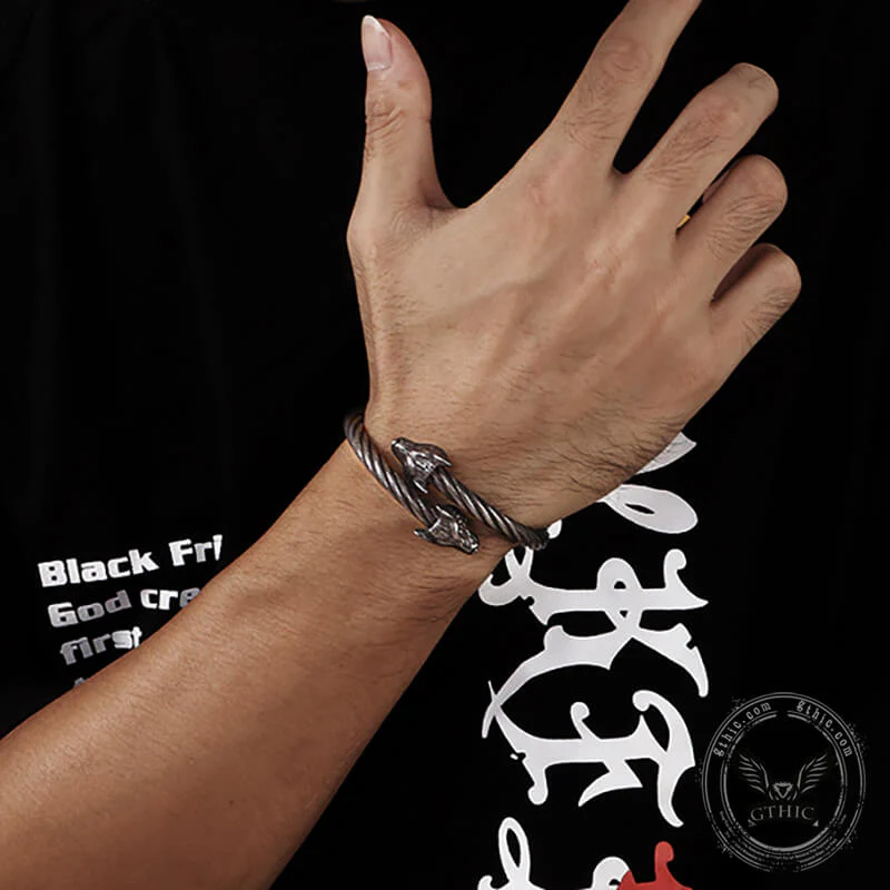 5473-wolf-head-stainless-steel-open-bracelet-3.webp Wolf Head Stainless steel Open Bracelet