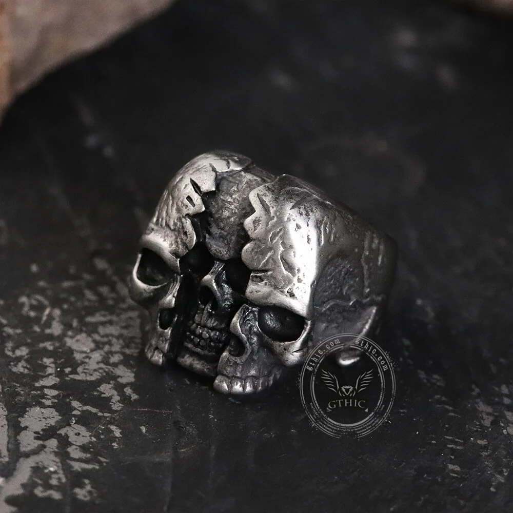 5687-two-face-stainless-steel-skull-ring-5.webp Two-Face Stainless Steel Skull Ring