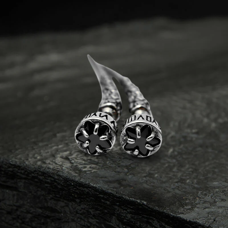 6169-gothic-wolf-fangs-stainless-steel-stud-earrings-2.webp Gothic Wolf Fangs Stainless Steel Stud Earrings