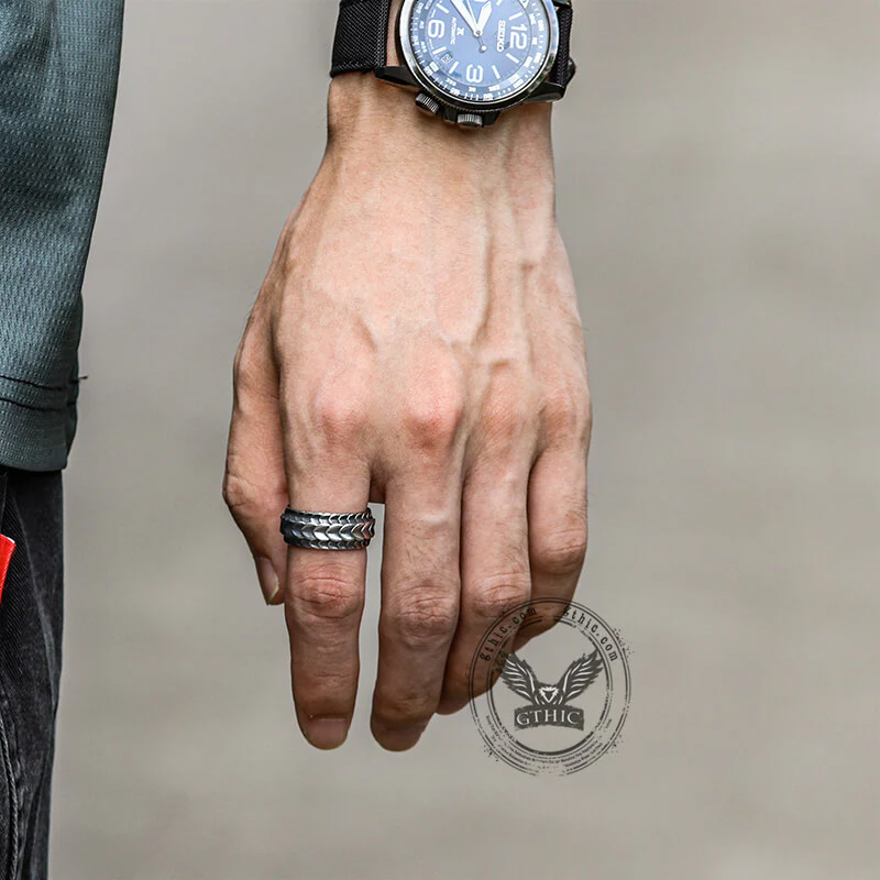6516-retro-dragon-spine-stainless-steel-ring-2.webp Retro Dragon Spine Stainless Steel Ring