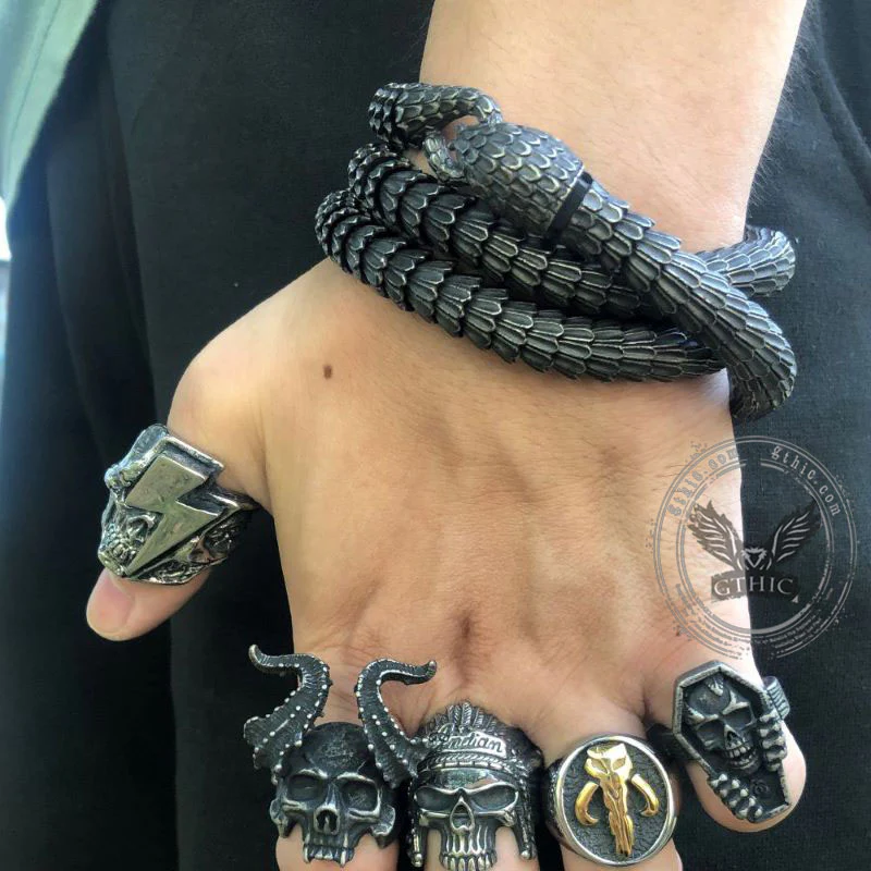 6651-snake-scale-stainless-steel-necklace-3.webp Snake Scale Stainless Steel Necklace