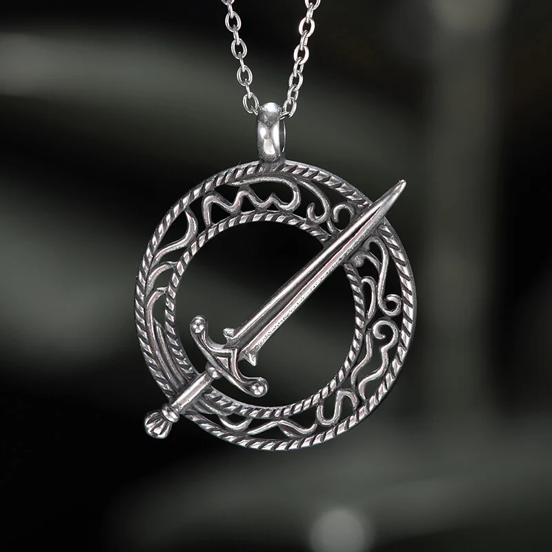 6901-blades-of-darkmoon-stainless-steel-pendant-1.webp Blades Of Darkmoon Stainless Steel Pendant