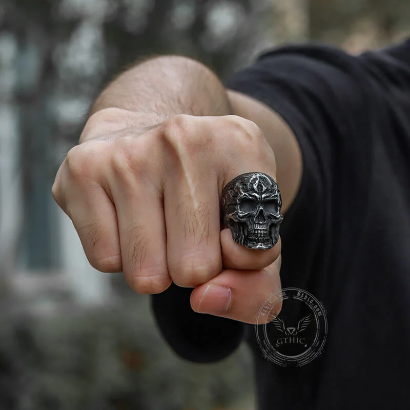 7471-classic-skull-stainless-steel-ring-2.webp Classic Skull Stainless Steel Ring