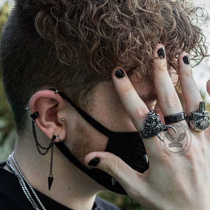 7499-vintage-oni-mask-stainless-steel-ring-2.webp Vintage Oni Mask Stainless Steel Ring