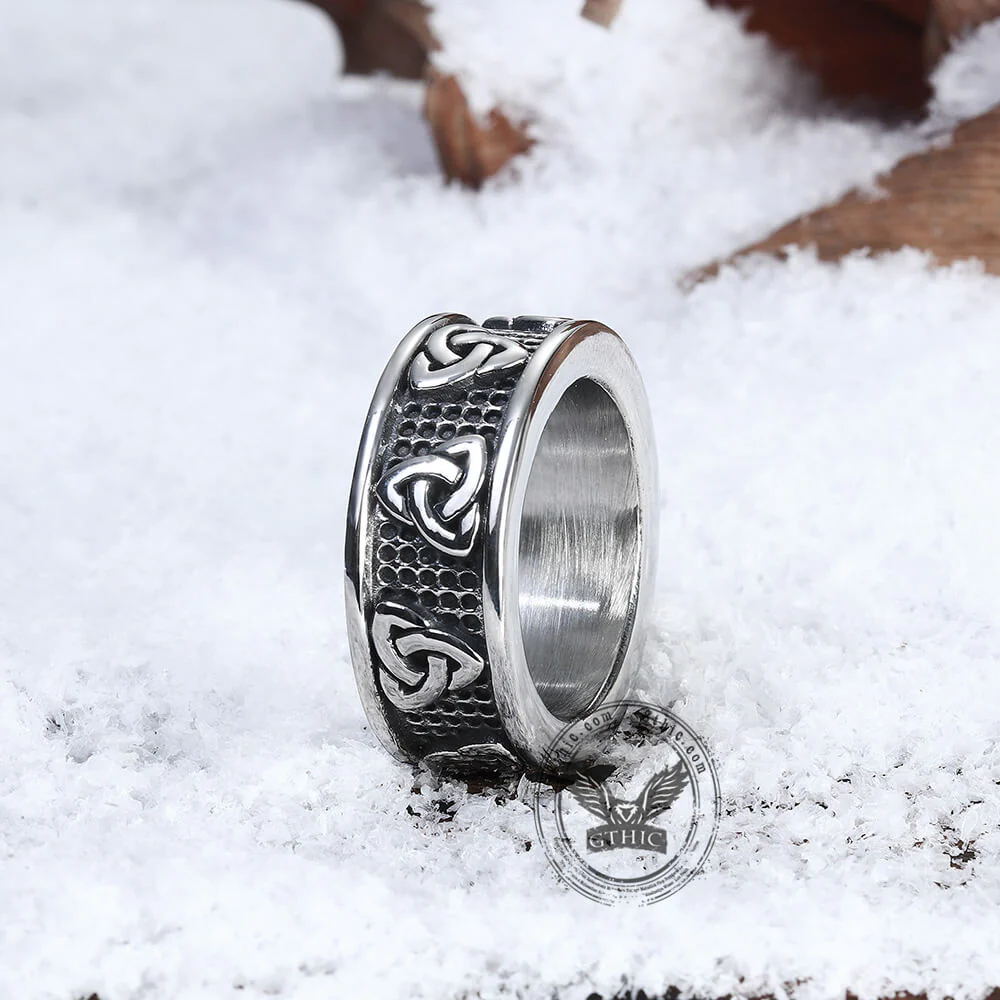 761-warrior-triquetra-stainless-steel-viking-ring-4.webp Warrior Triquetra Stainless Steel Viking Ring