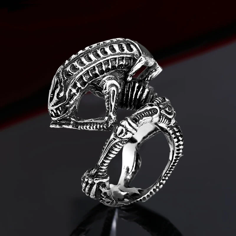 7693-punk-alien-stainless-steel-predator-ring-1.webp Punk Alien Stainless Steel Predator Ring