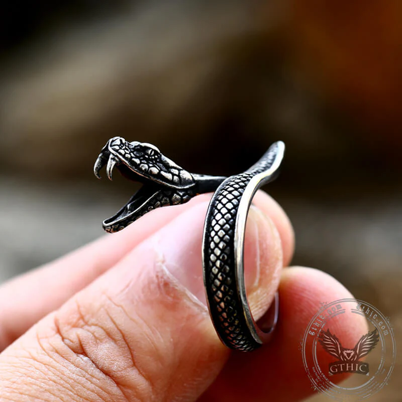 7958-vintage-cobra-stainless-steel-snake-ring-3.webp Vintage Cobra Stainless Steel Snake Ring