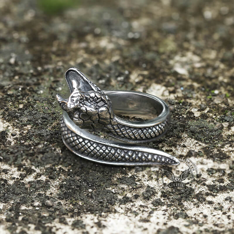 7958-vintage-cobra-stainless-steel-snake-ring-7.jpg Vintage Cobra Stainless Steel Snake Ring