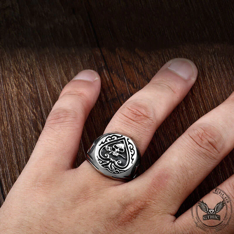 7998-spades-skull-stainless-steel-ring-2.webp Spades Skull Stainless Steel Ring