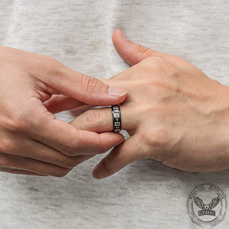 8065-d20-random-number-stainless-steel-spinner-dice-ring-2.webp D20 Random Number Stainless Steel Spinner Dice Ring