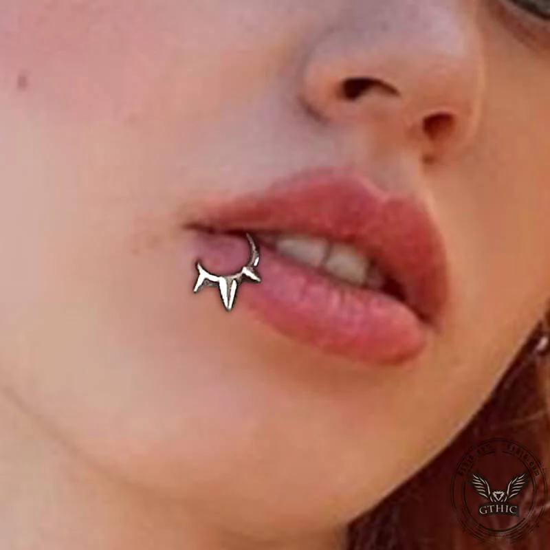 9008-punk-rivet-stainless-steel-hinged-segment-lip-ring-5.webp Punk Rivet Stainless Steel Hinged Segment Lip Ring