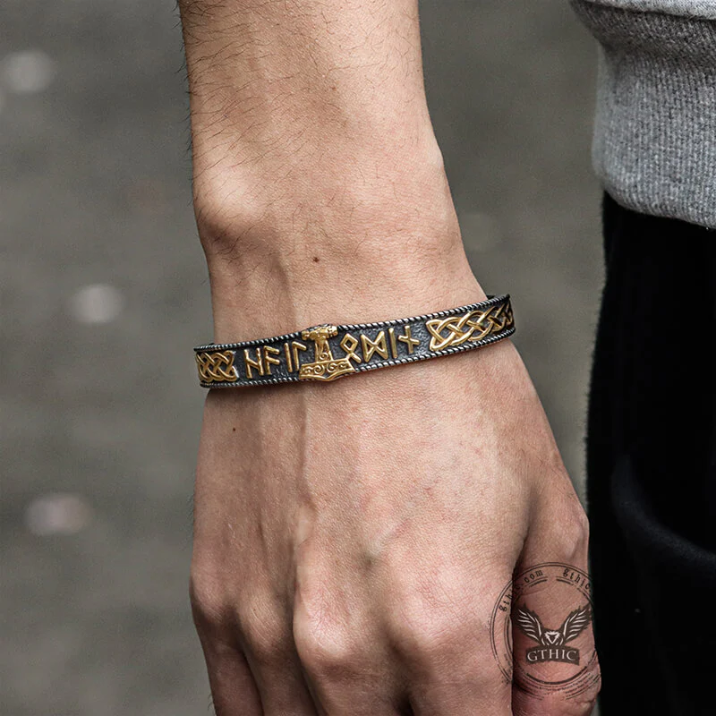 9081-celtic-knot-mjolnir-runes-stainless-steel-viking-bracelet-3.webp Celtic Knot Mjolnir Runes Stainless Steel Viking Bracelet