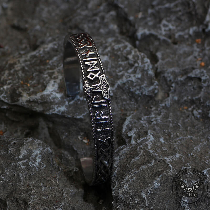 9081-celtic-knot-mjolnir-runes-stainless-steel-viking-bracelet-5.jpg Celtic Knot Mjolnir Runes Stainless Steel Viking Bracelet