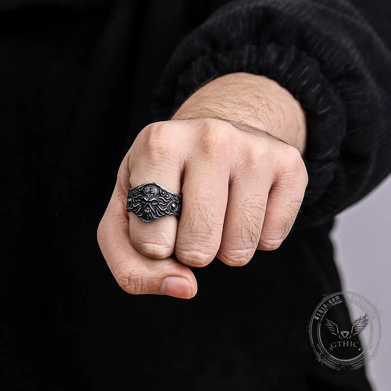 9223-gothic-octopus-stainless-steel-cthulhu-ring-2.webp Gothic Octopus Stainless Steel Cthulhu Ring