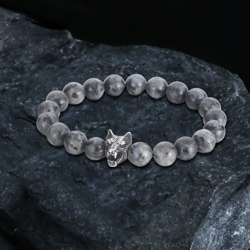 Howling Wolf Turquoise Bead Bracelet